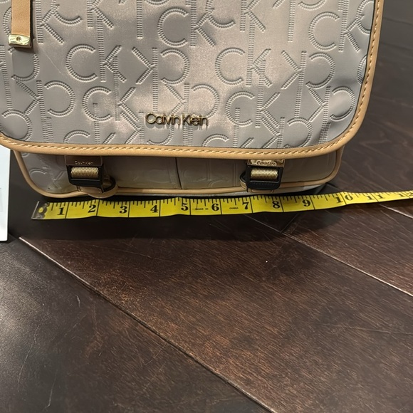 Calvin Klein Embossed Crossbody Bag NWT - Picture 11 of 16